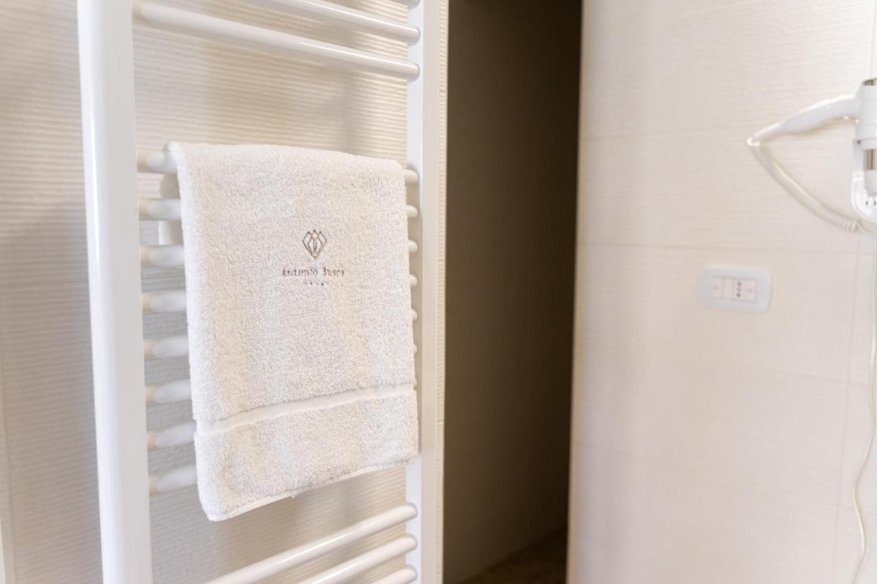 טורי Antonio Busco Rooms מראה חיצוני תמונה